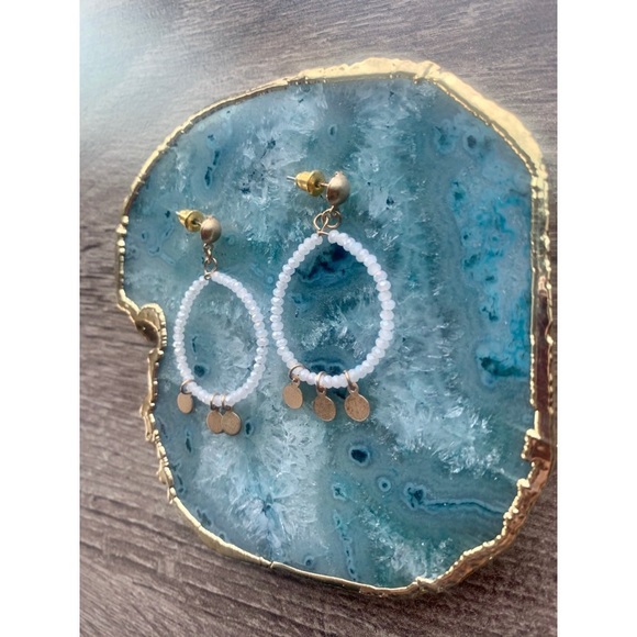 ๐ฆ3/$30 White Bead Hoop Earrings - Picture 2 of 3